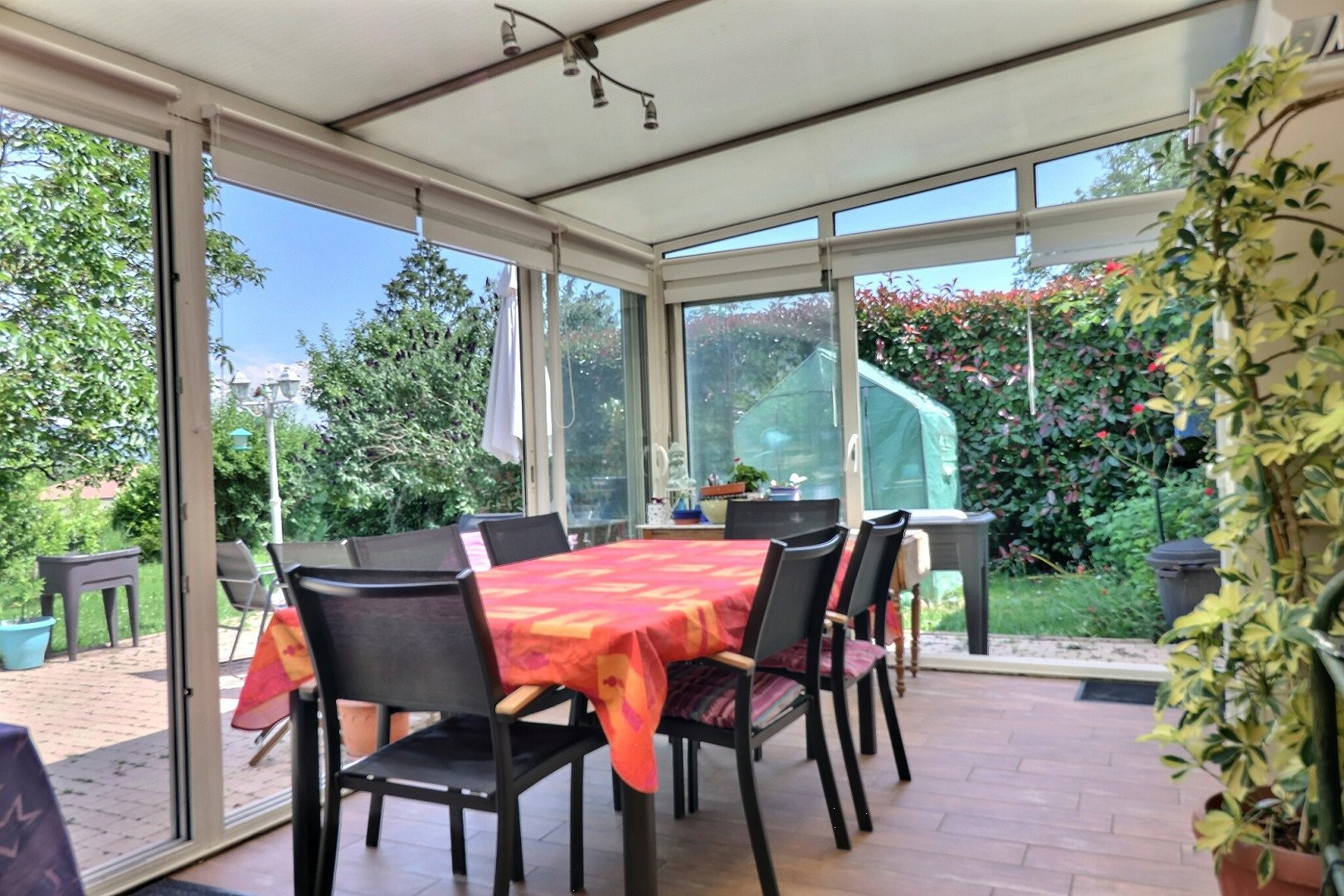 
                                                Vente
                                                 Maison individuelle plain pied à Orléat 97m² hab