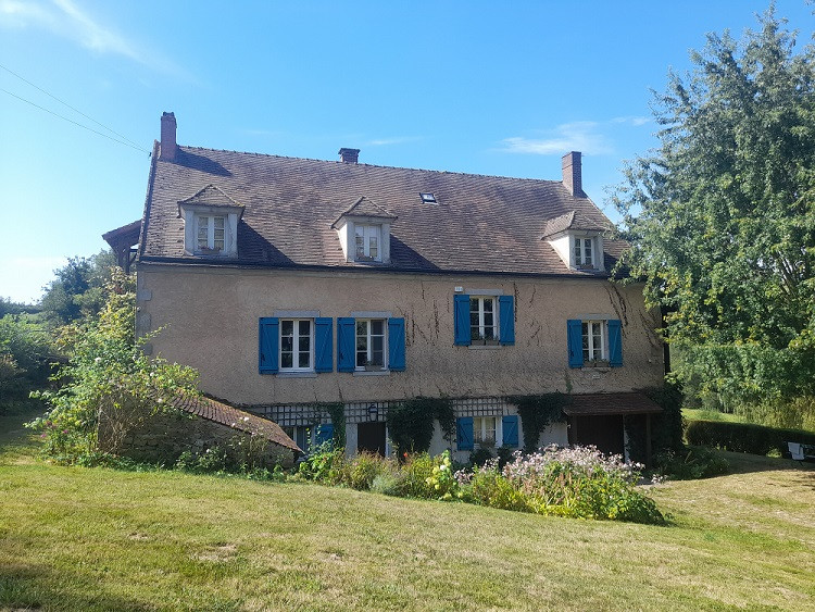 
                                                Vente
                                                 Maison individuelle sur terrain de 6500m²