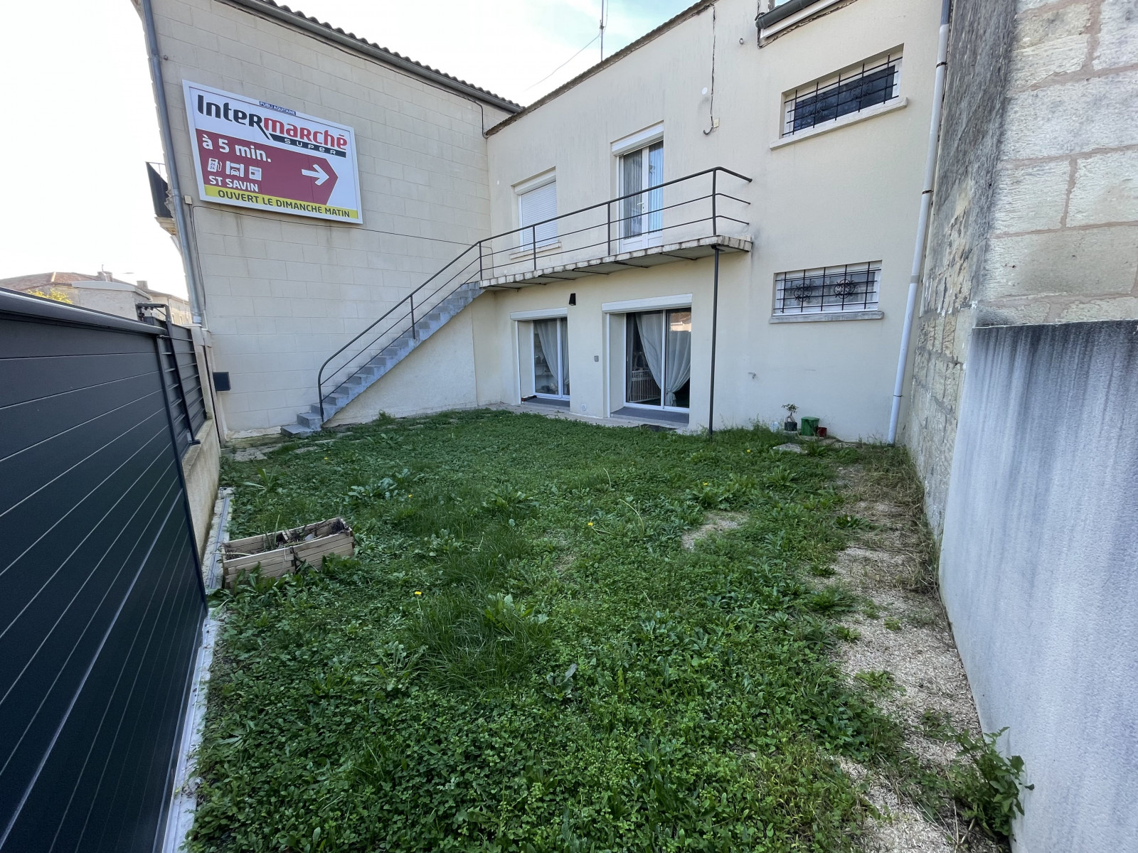 
                                                Vente
                                                 Maison T6 - Cavignac