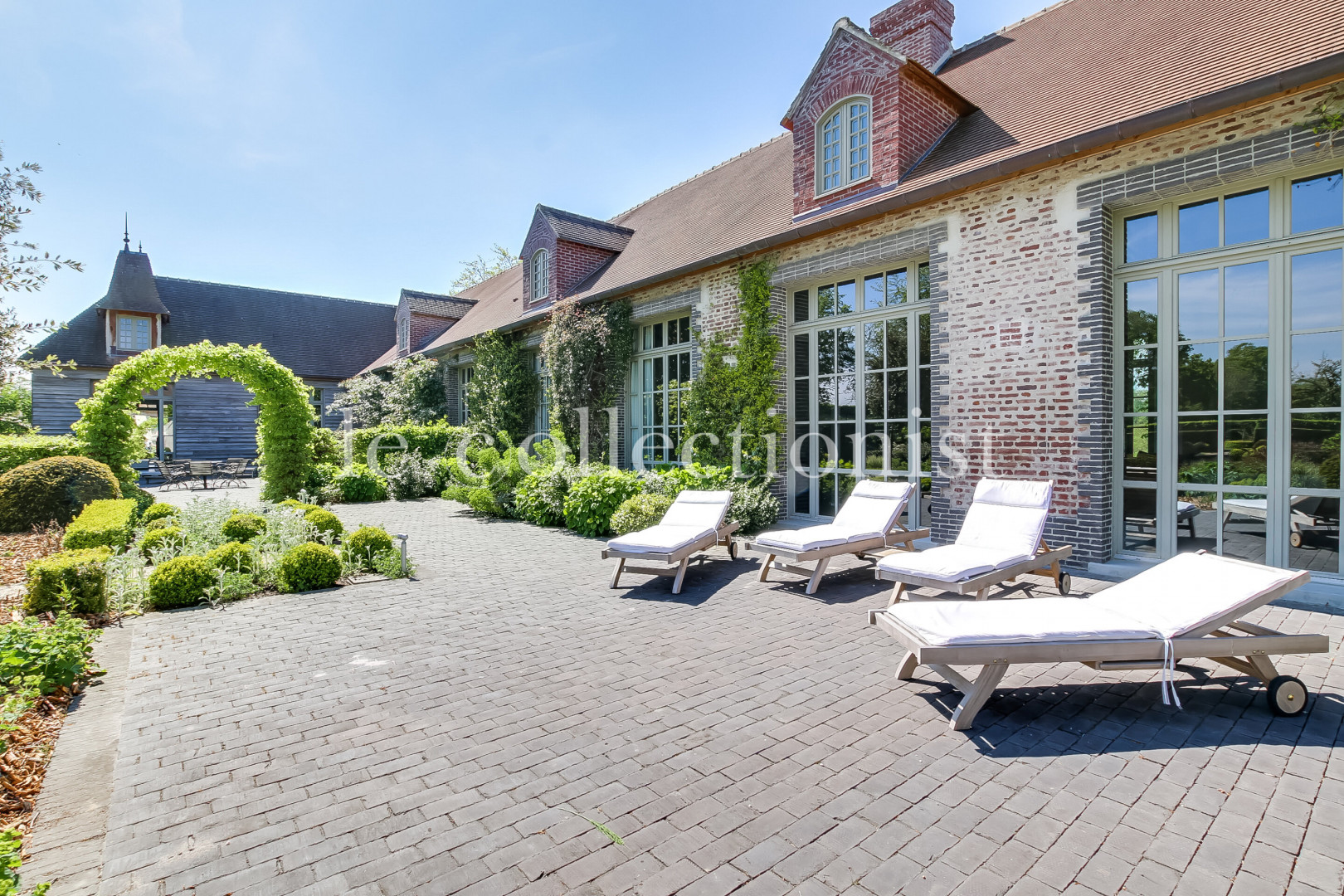 
                                                Location de vacances
                                                 Manoir Saint Laurent