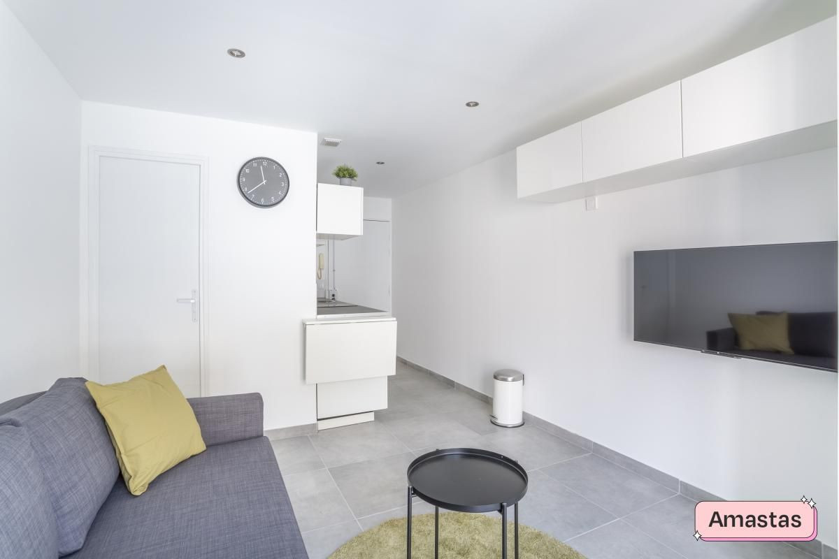 
                                                Location
                                                 Marseille 13005 - Joli T1 lumineux quartier Saint Pierre