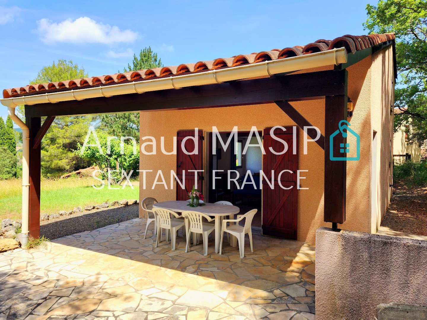 
                                                Vente
                                                 MASION 4F, 3 CH, TERRASSE COUVERTE, TERRAIN** 500m² - AU CALME