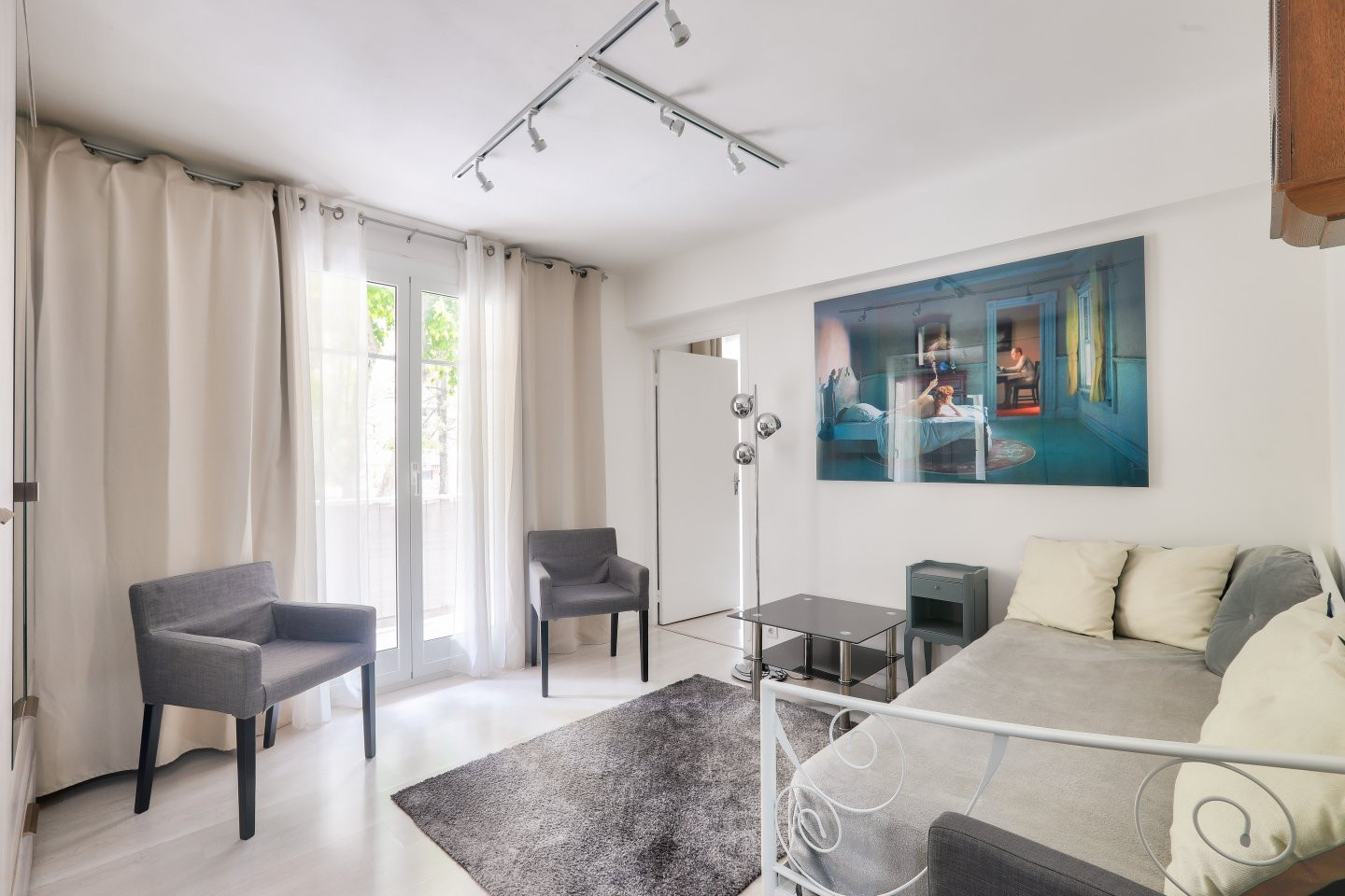 
                                                Vente
                                                 Menton - Beau 2 pièces 39 m2 proche de Monaco