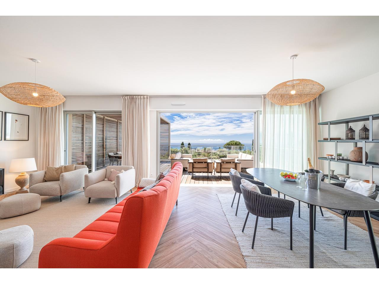 
                                                Vente
                                                 NICE - Gairaut  - Magnifique Duplex de 171 m² au sein d’un domaine fermé haut de gamme