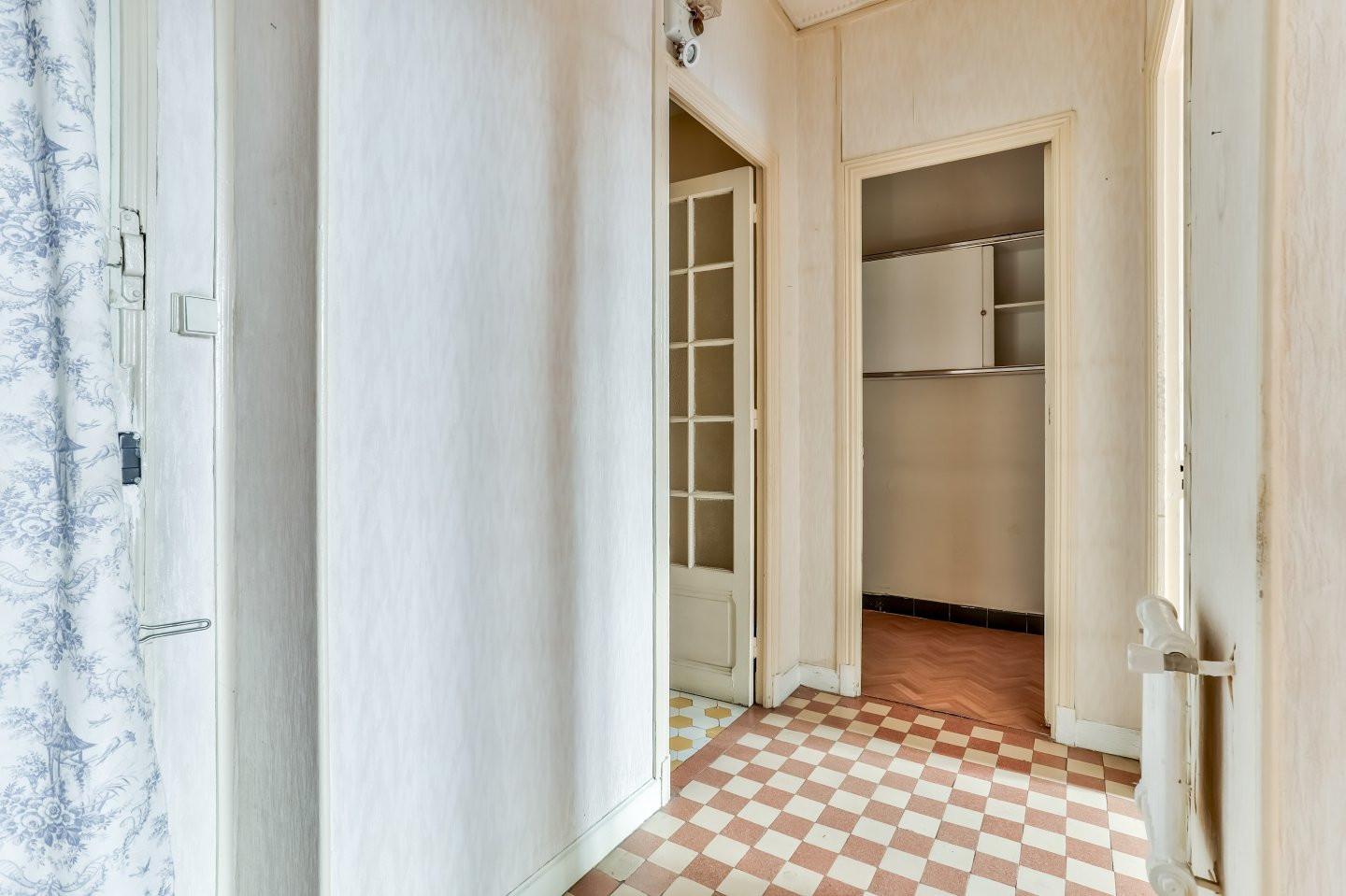 
                                                Vente
                                                 Nice Libération - Beau 2 pièces à rénover de 47 m2 avec extérieur au cœur de la ville de Nice