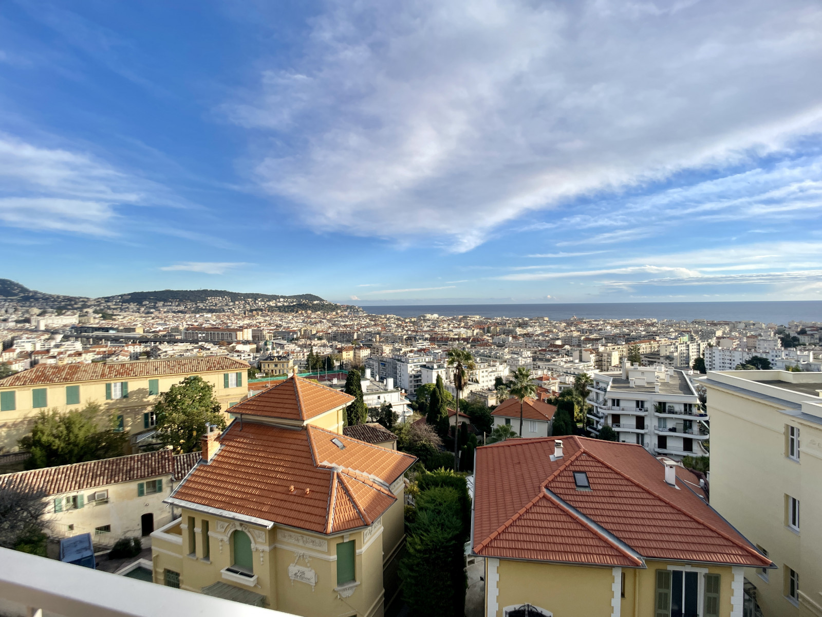 
                                                Vente
                                                 Nice Parc Impérial - Penthouse de 127 m2 avec vue panoramique