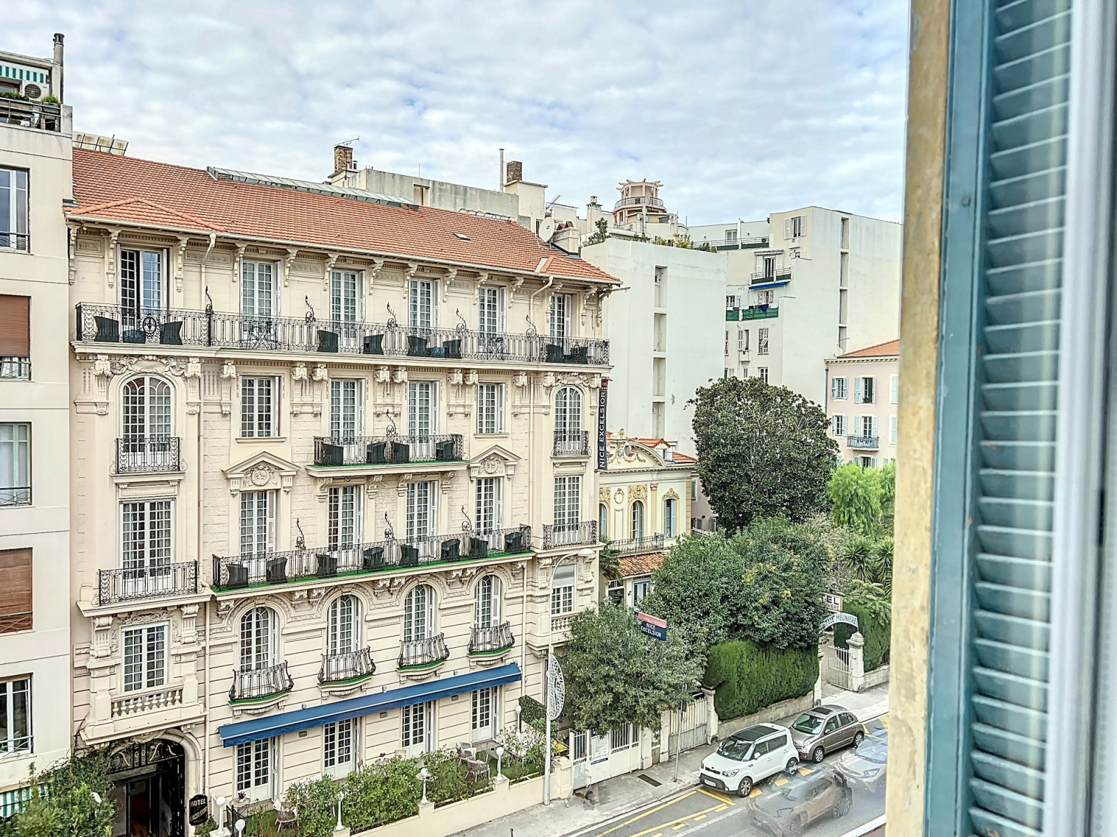 
                                                Vente
                                                 NICE – Quartier des Musiciens 4 pièces