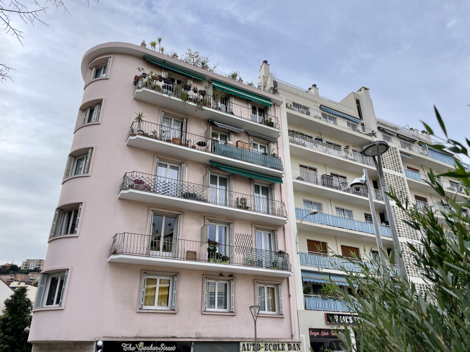 
                                                Vente
                                                 Nice Saint Sylvestre - Appartement au calme en retrait de la place Goiran