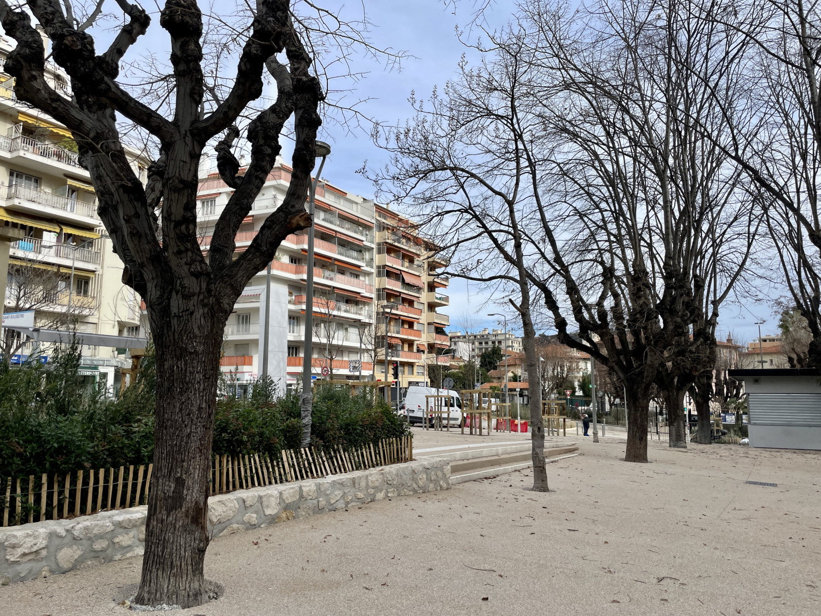 
                                                Vente
                                                 Nice Saint Sylvestre - Appartement au calme en retrait de la place Goiran