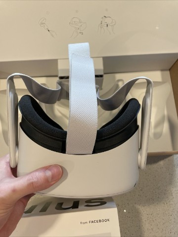 
                                                Sports
                                                 Oculus quest2