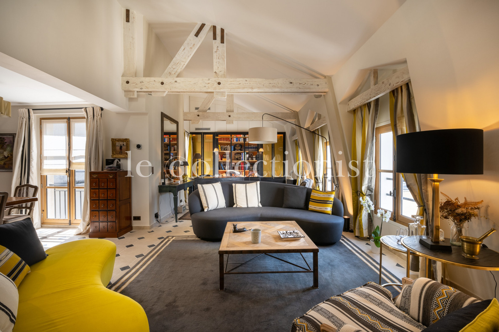 
                                                Location de vacances
                                                 Penthouse Saint-Germain