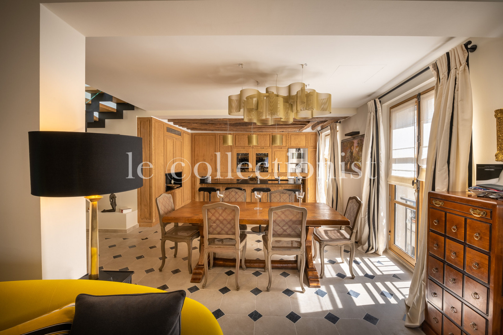 
                                                Location de vacances
                                                 Penthouse Saint-Germain