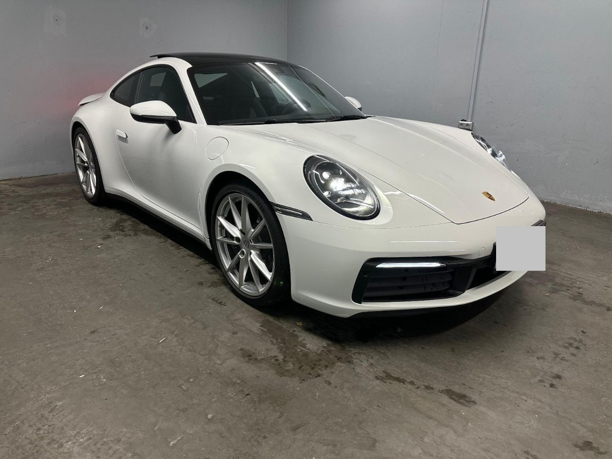 
                                                Voiture
                                                 Porsche 992 Carrera Coupé (385 PS) - PDK