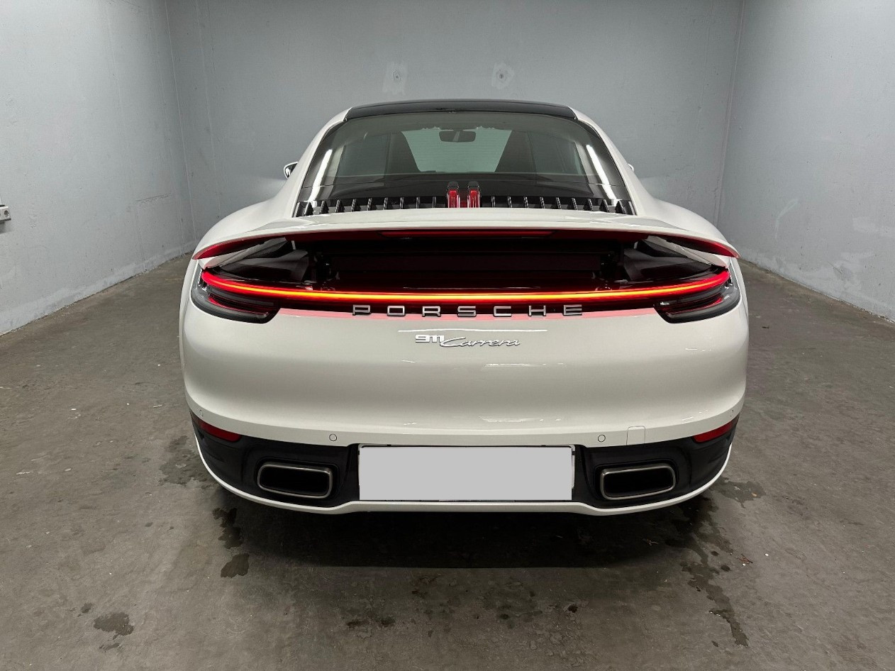 
                                                Voiture
                                                 Porsche 992 Carrera Coupé (385 PS) - PDK