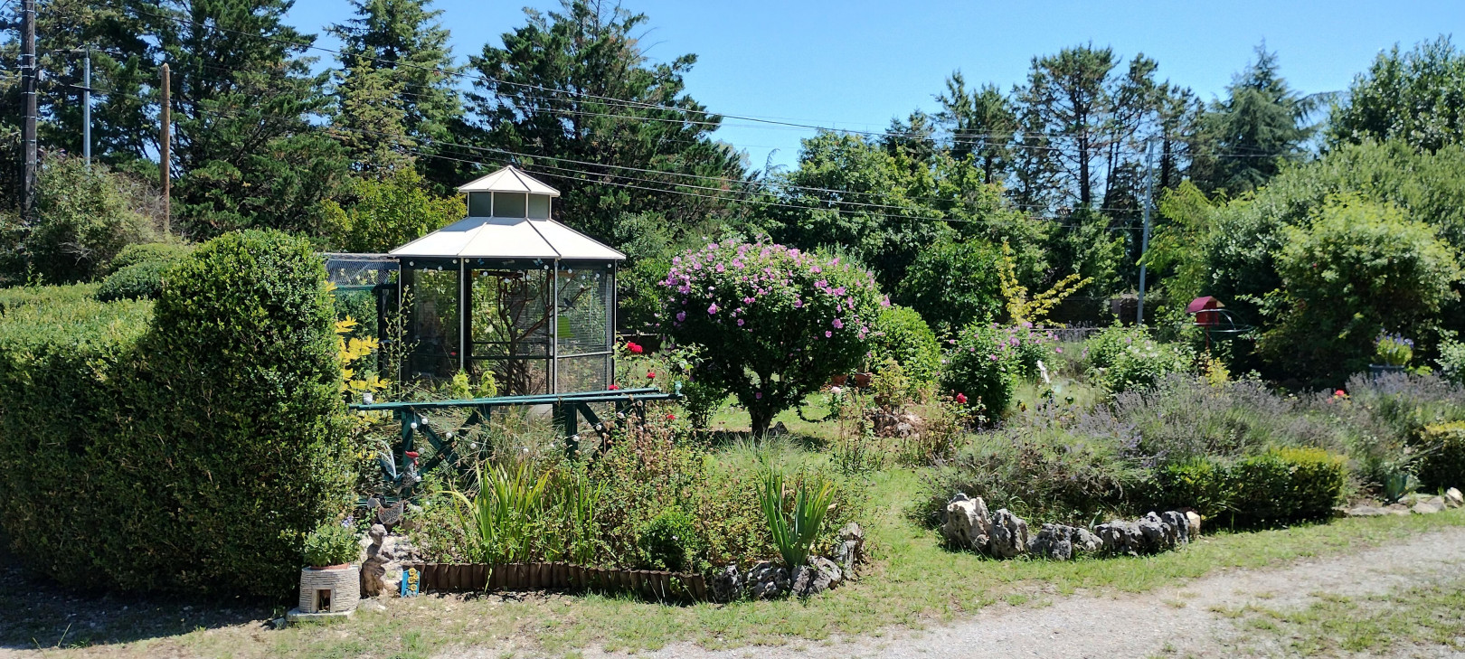 
                                                Vente
                                                 Propriété avec pigeonnier, terrain plat, annexe