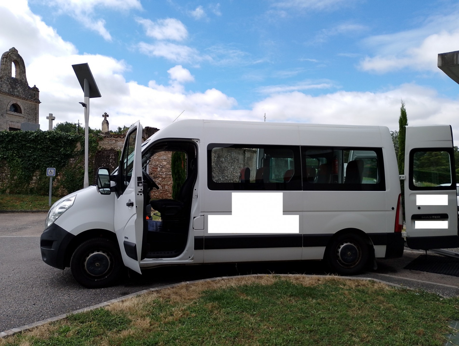 
                                                Utilitaire
                                                 RENAULT MASTER 3 COMBI F3500 L2H2 DCI 125