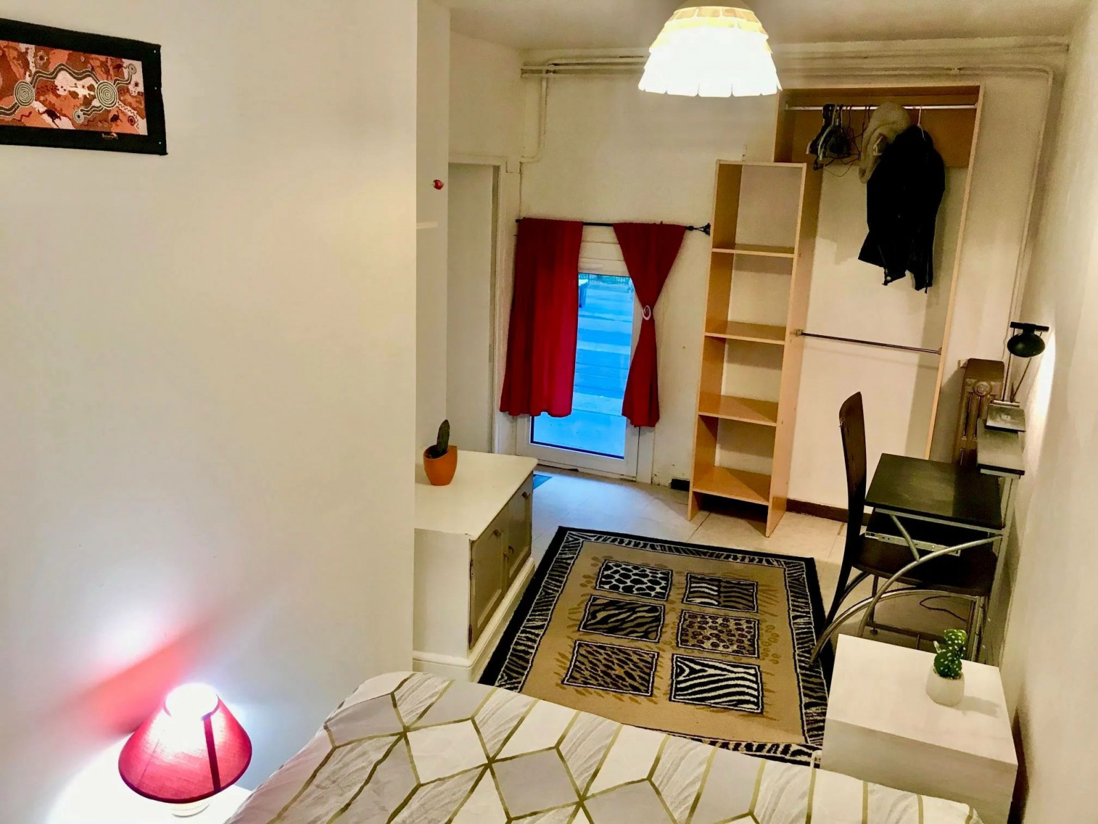 
                                                Location
                                                 ROOM IN A FLATSHARE (loyer tout inclus)