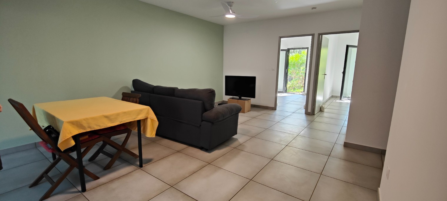 
                                                Vente
                                                 Saint-Leu - Appartement T3 avec Jardin + Parking