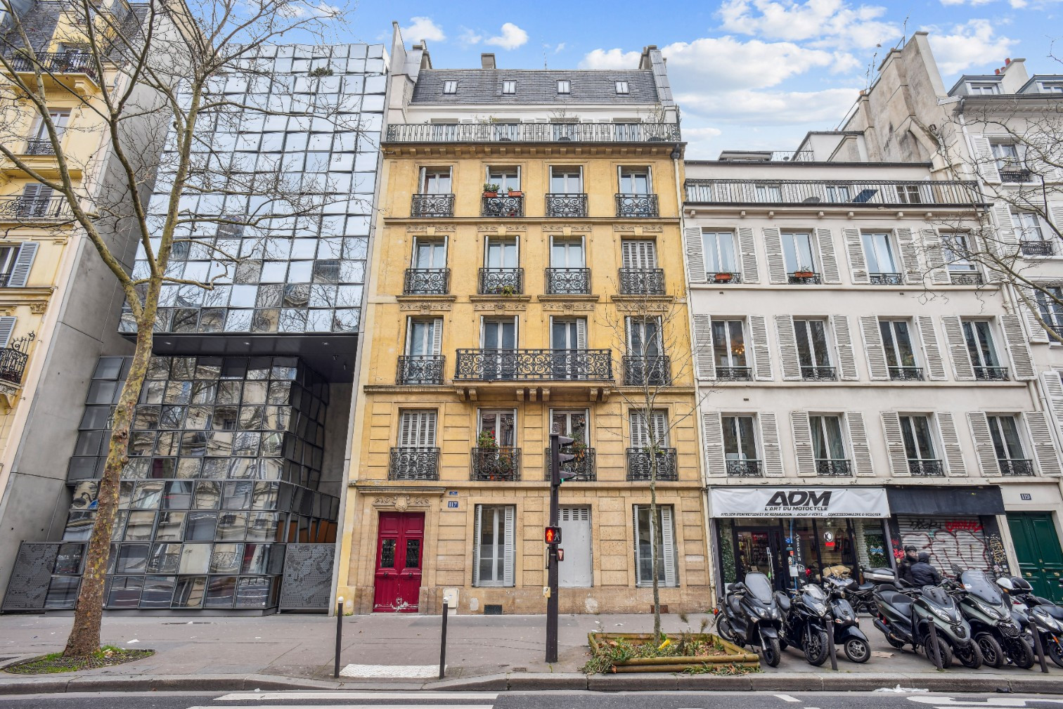 
                                                Vente
                                                 Saint-Michel - Appartement de 3 pièces avec balcon