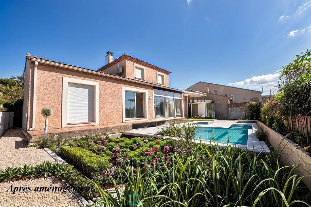 
                                                Vente
                                                 Spacieuse villa sise sur un terrain de 493m² - Bouzigues