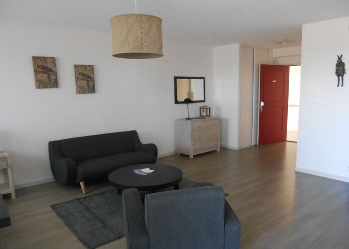 
                                                Vente
                                                 Studio Lmnp renta. 8.12 %