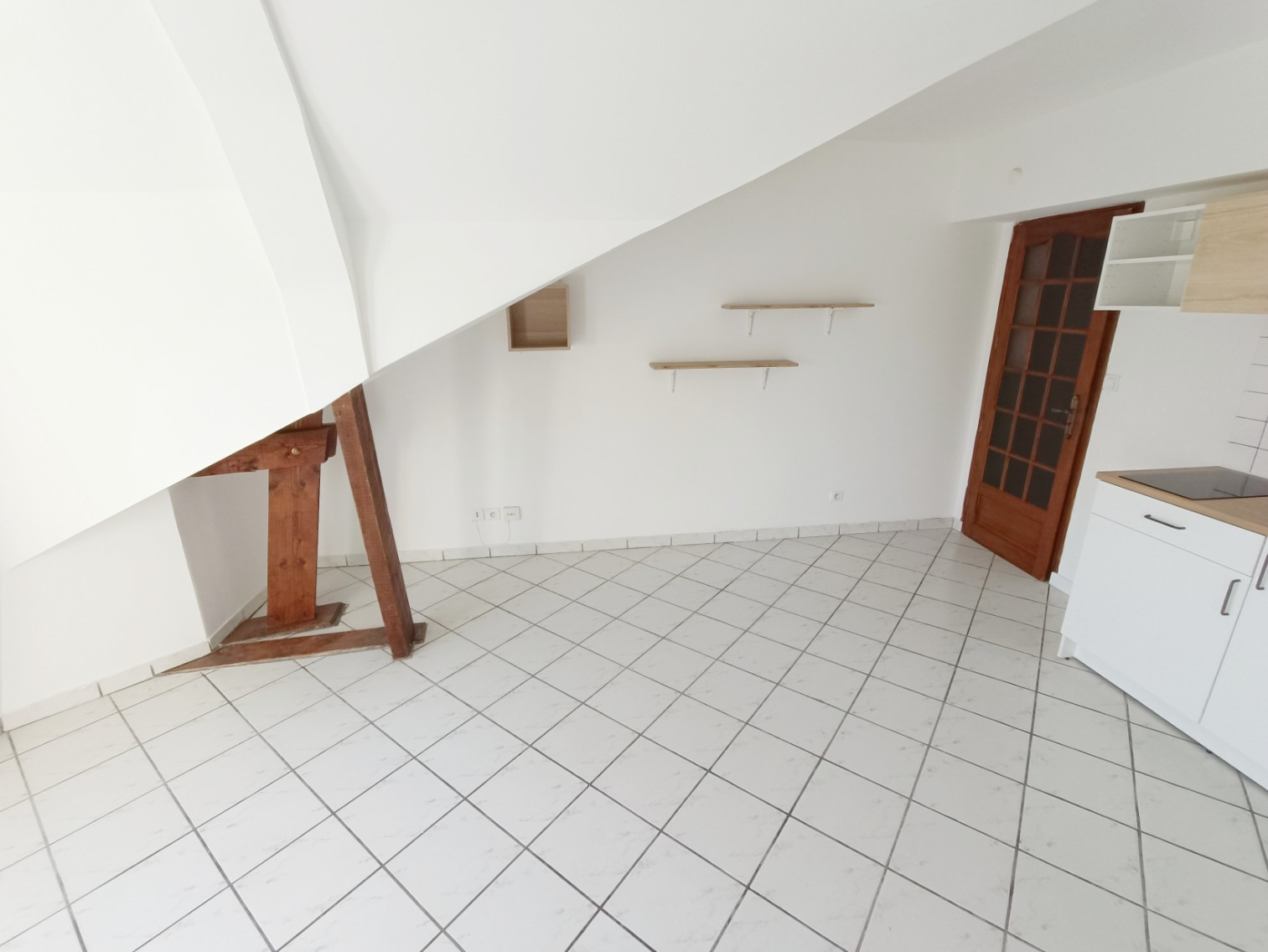 
                                                Location
                                                 Studio St Leu 21m2 résidence sécurisée