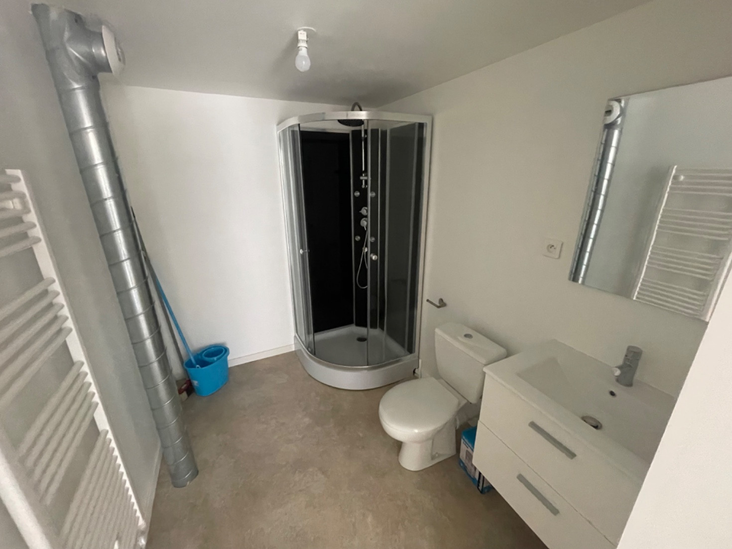 
                                                Location
                                                 Studio T1 de 25m2 meublé idéal étudiant