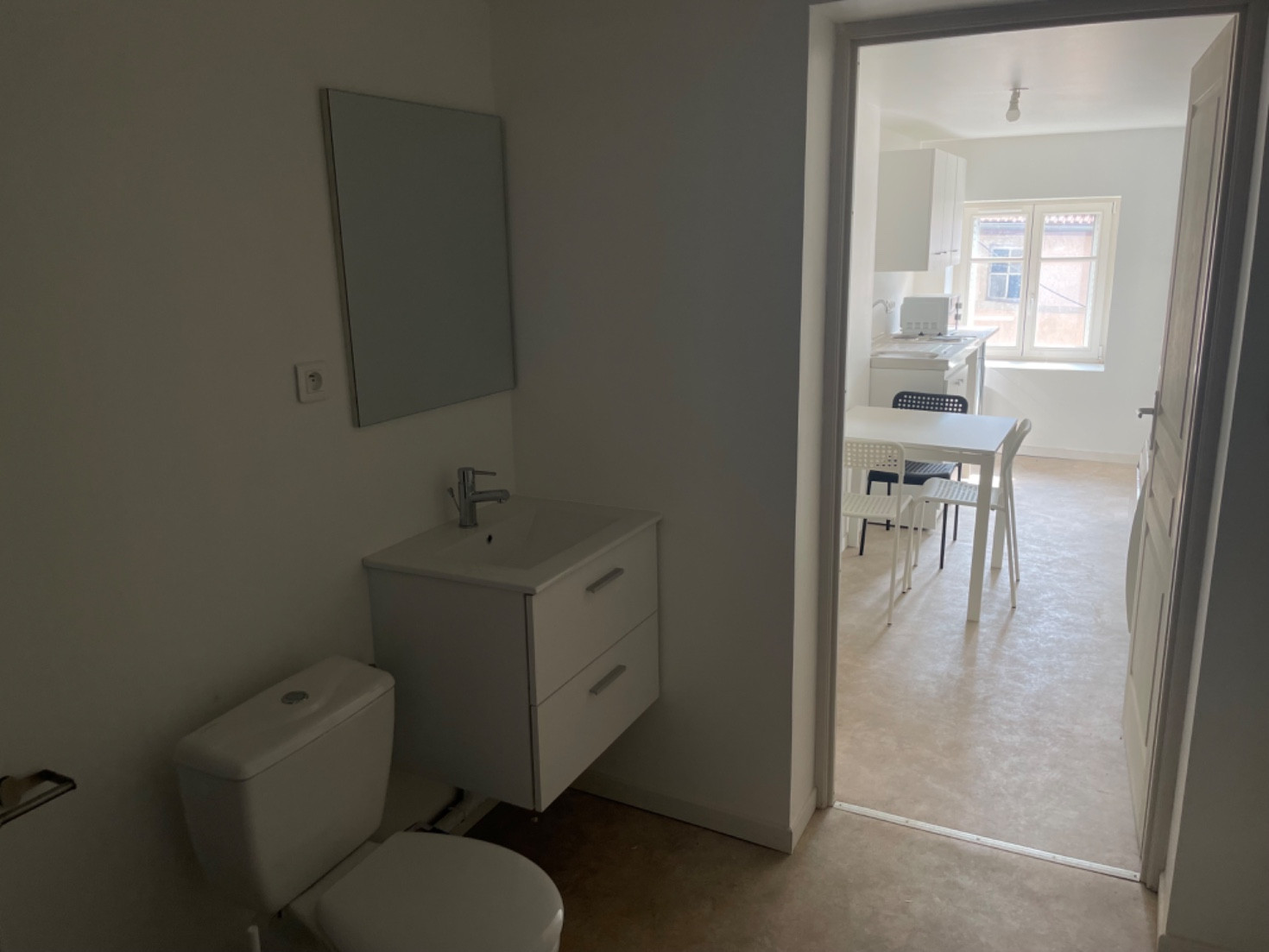 
                                                Location
                                                 Studio T1 de 25m2 meublé idéal étudiant