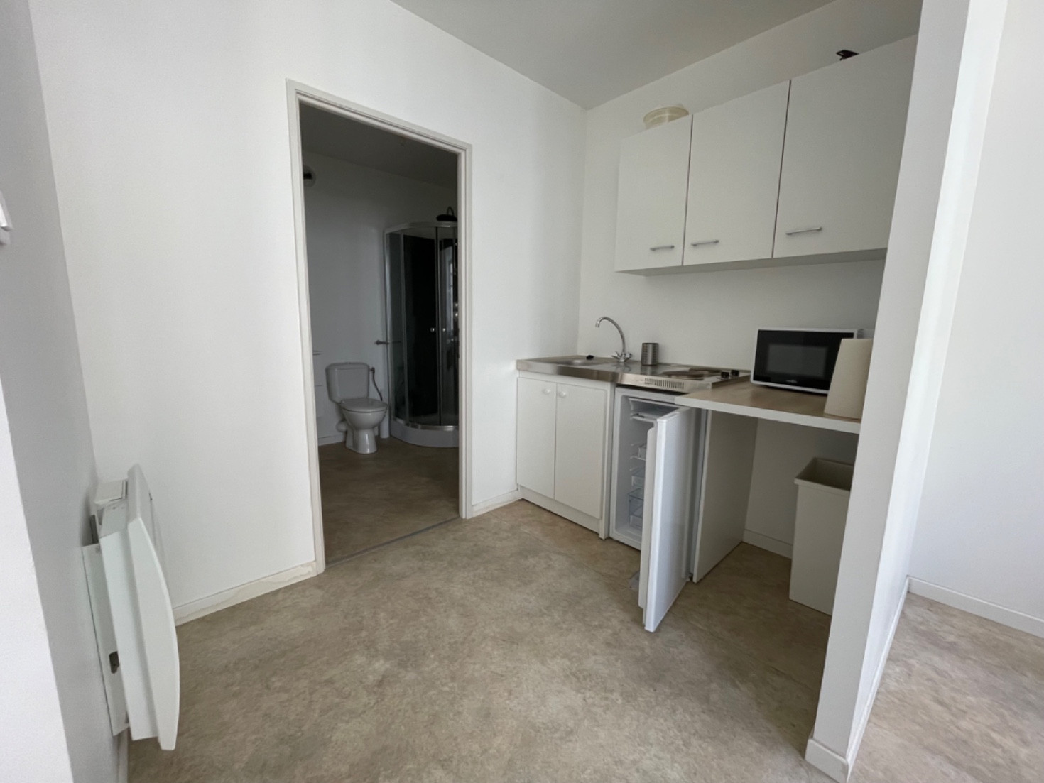 
                                                Location
                                                 Studio T1 de 25m2 meublé idéal étudiant