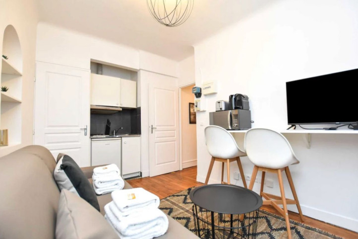 
                                                Location
                                                 Superbe Studio - Neuilly sur Seine