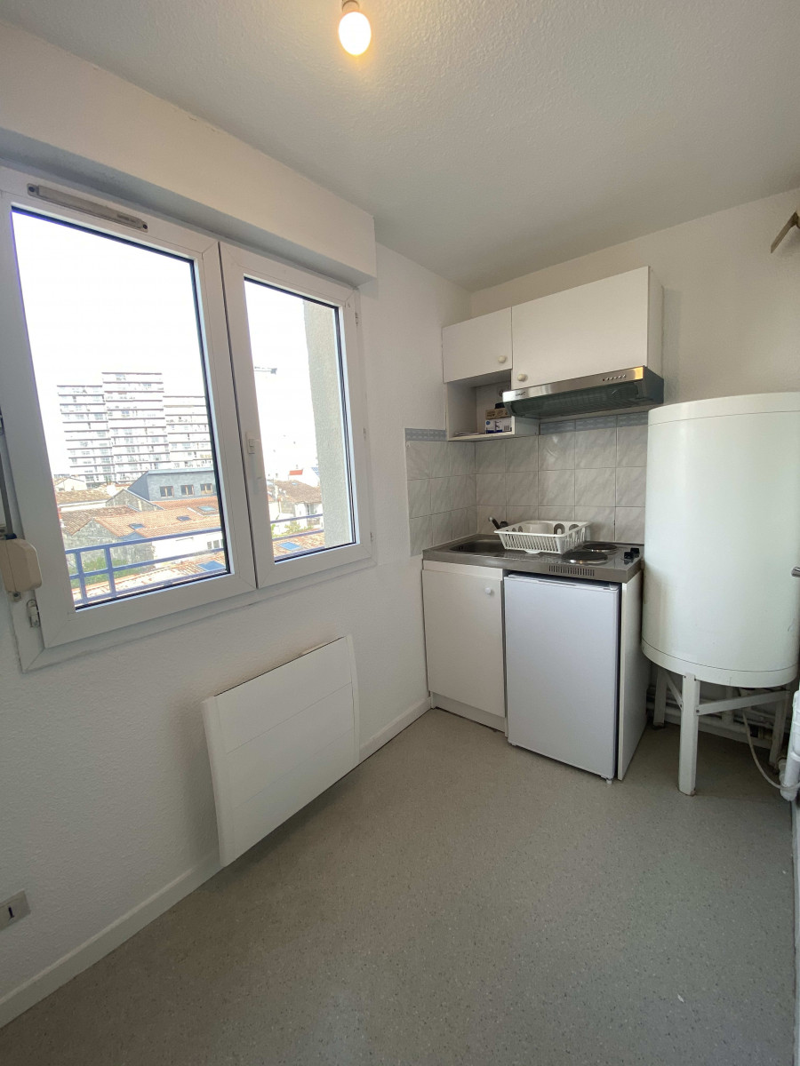 
                                                Location
                                                 T1 meublé Bordeaux