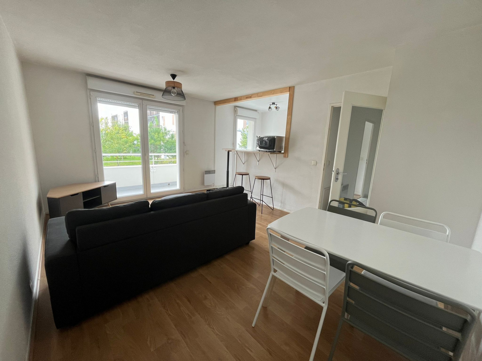 
                                                Location
                                                 T2 meublé Bruges