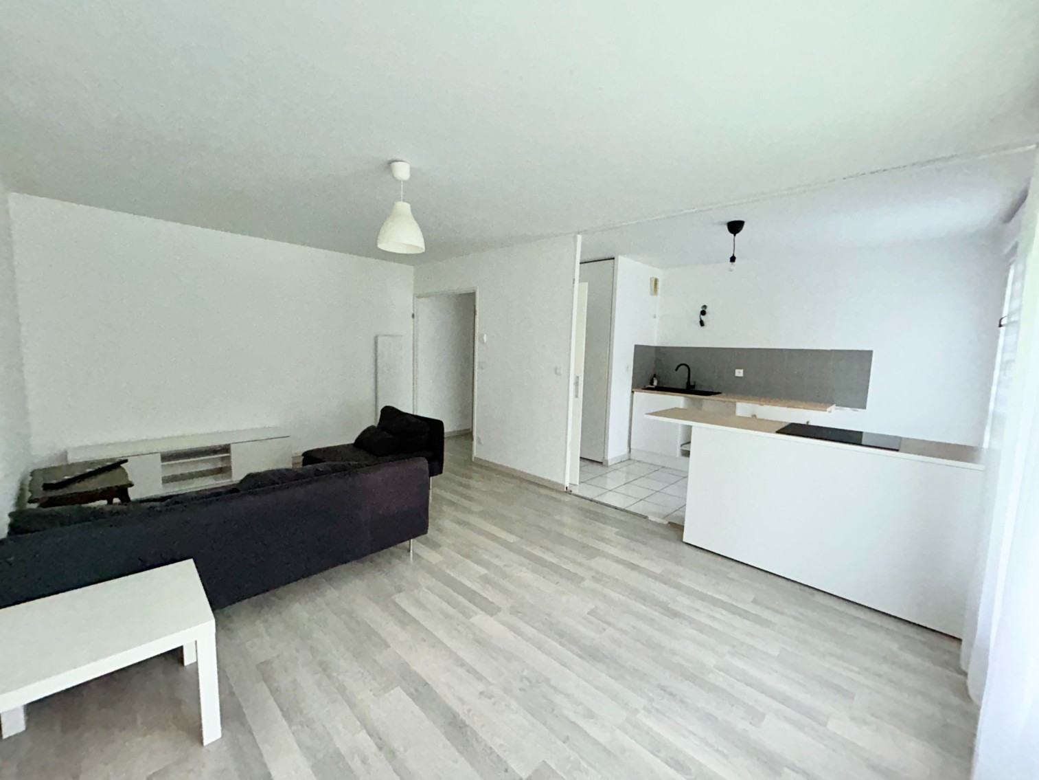 
                                                Location
                                                 T2 Vallée des vignes Amiens 48m2