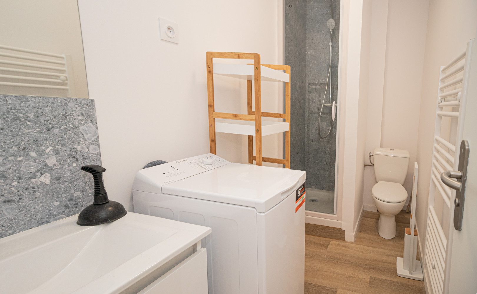 
                                                Location
                                                 T3 meublé - Lille Porte des Postes - 3593893