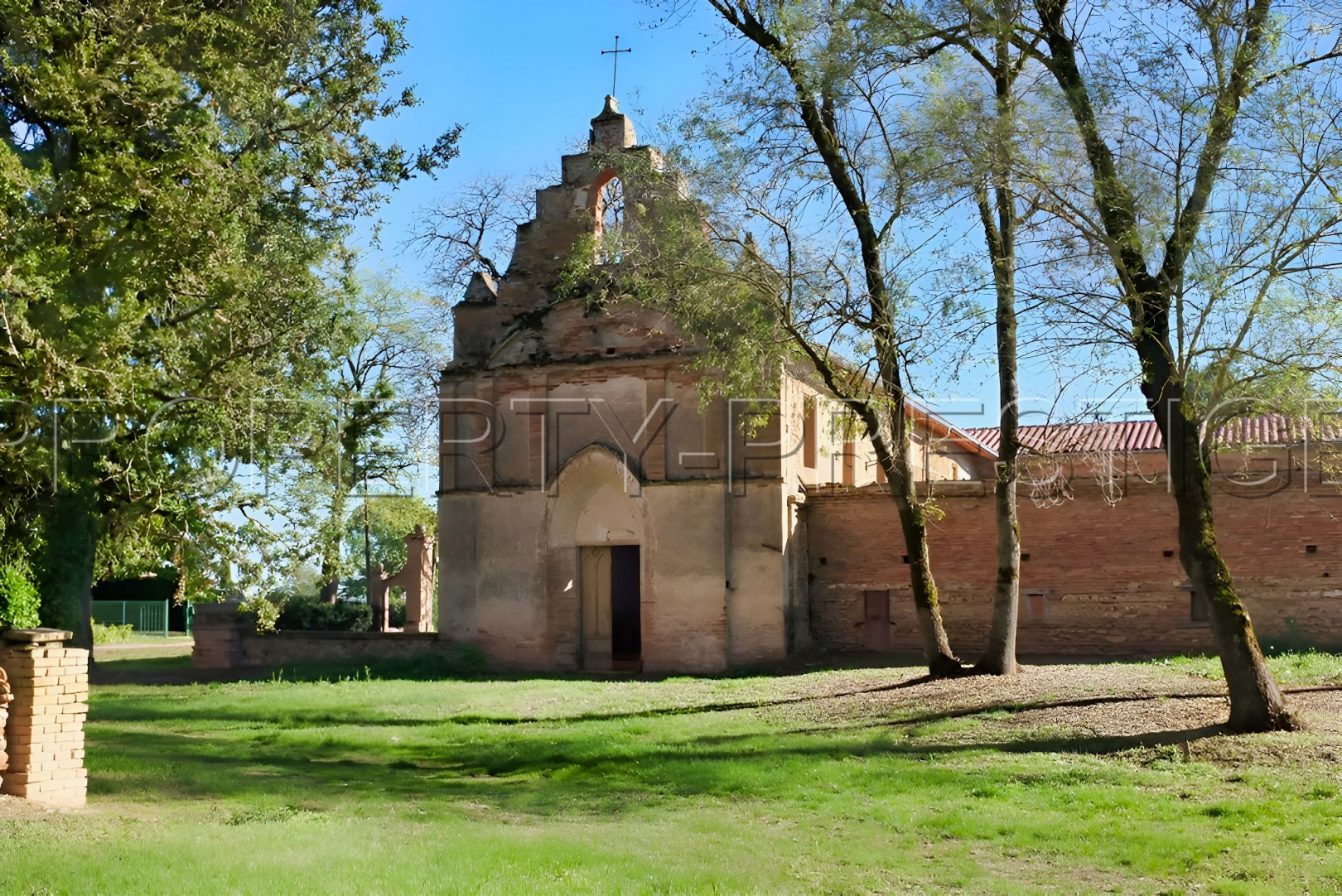 
                                                Vente
                                                 TARN CHATEAU XVIIème 10 HA