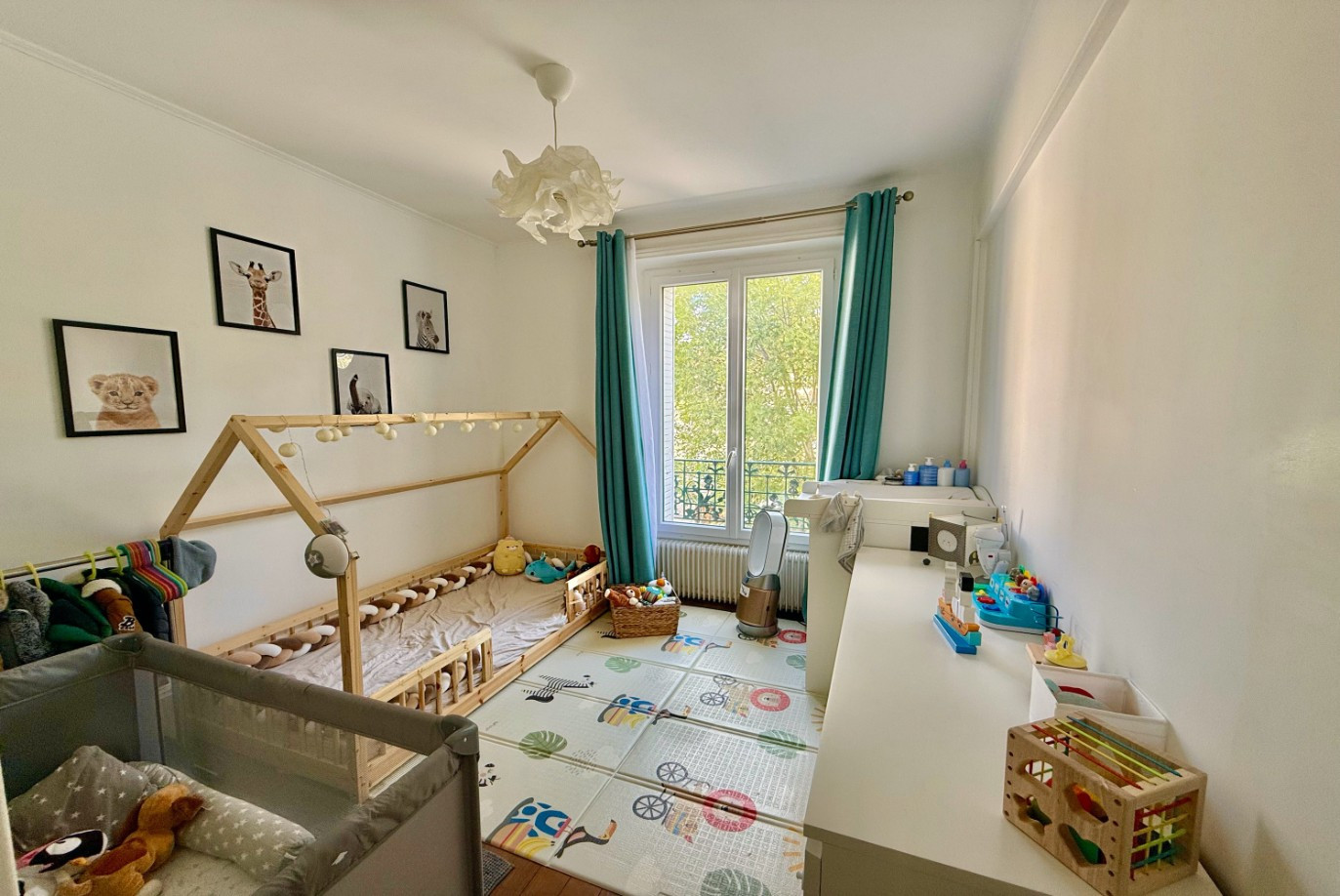 
                                                Vente
                                                 Très bel appartement 3 pièces avec vue dégagée