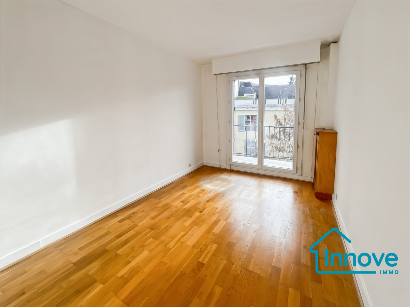 
                                                Vente
                                                 Très bel appartement familial au coeur du quartier Montreuil