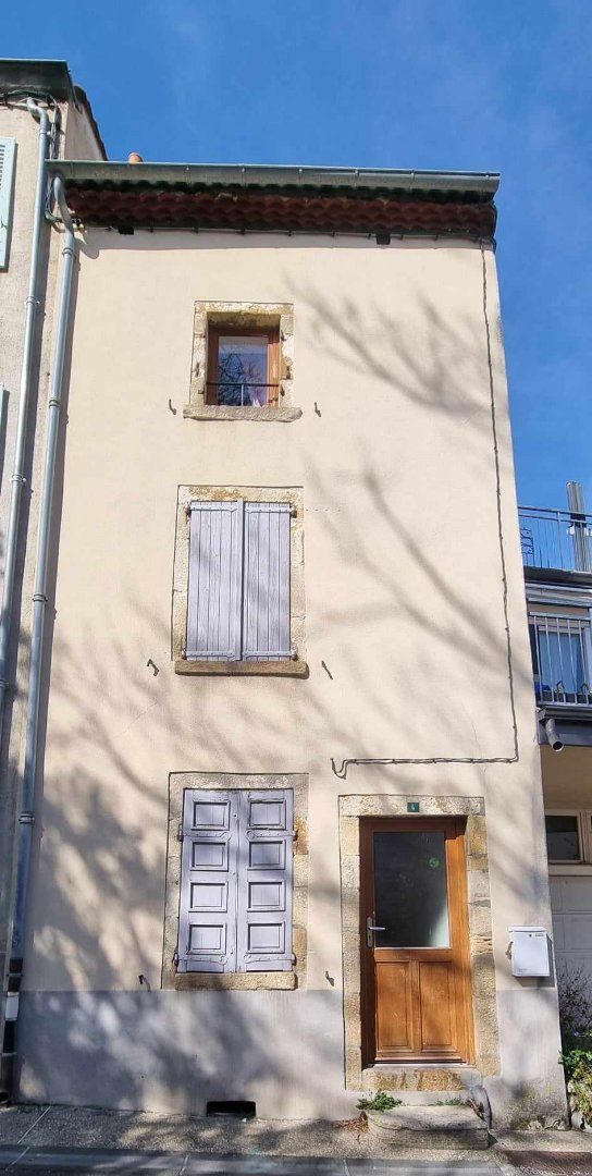 
                                                Vente
                                                 TRES BELLE OPPORTUNITE AU COEUR DE LA CITE MEDIEVALE DE PLAUZAT