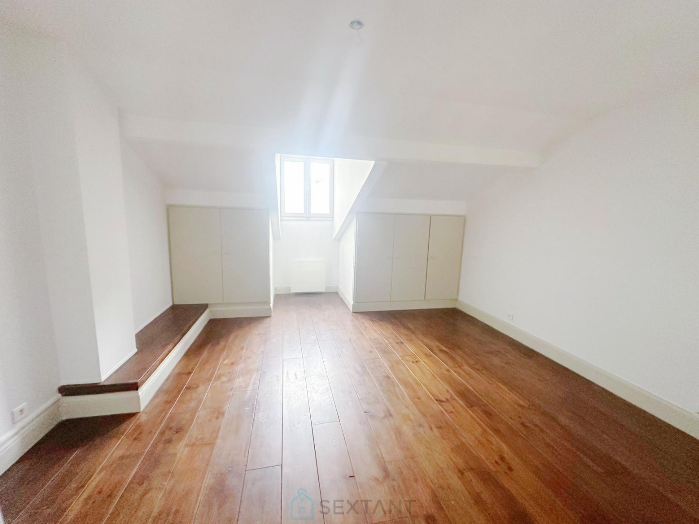 
                                                Vente
                                                 Un bel appartement lumineux