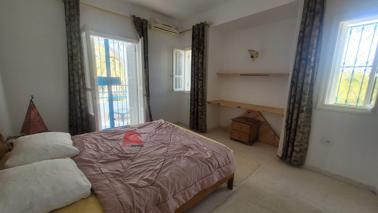 
                                                Location
                                                 UN ÉTAGE DE VILLA À AL JAZIRA DJERBA - RÉF L736