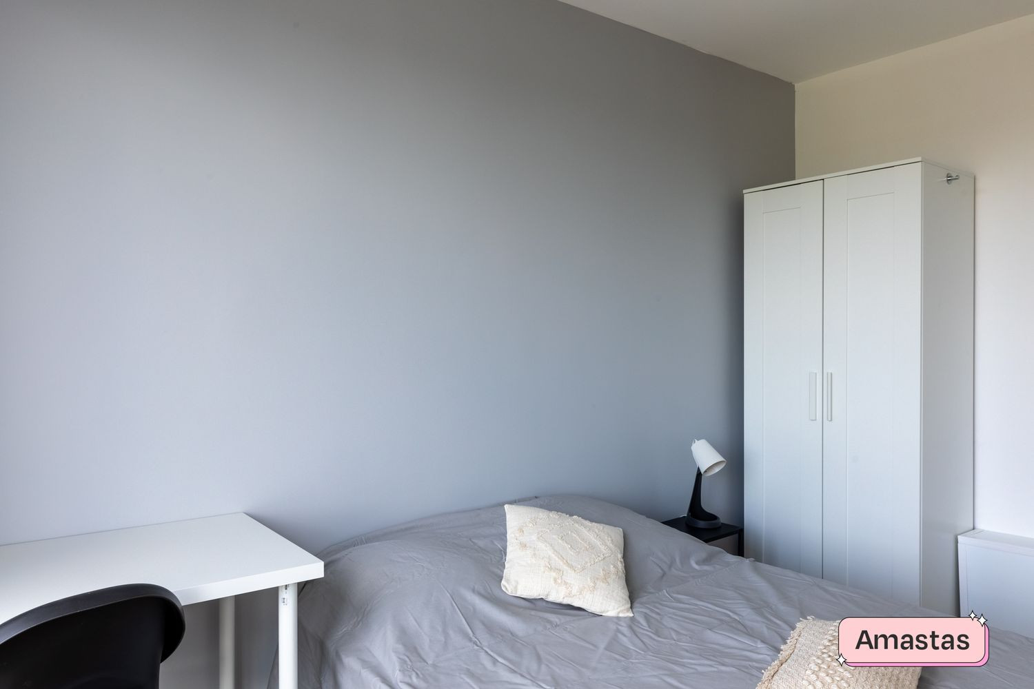 
                                                Colocation
                                                 Une chambre de disponible dans cette colocation de 3 chambres à Pierre Bénite - 469371