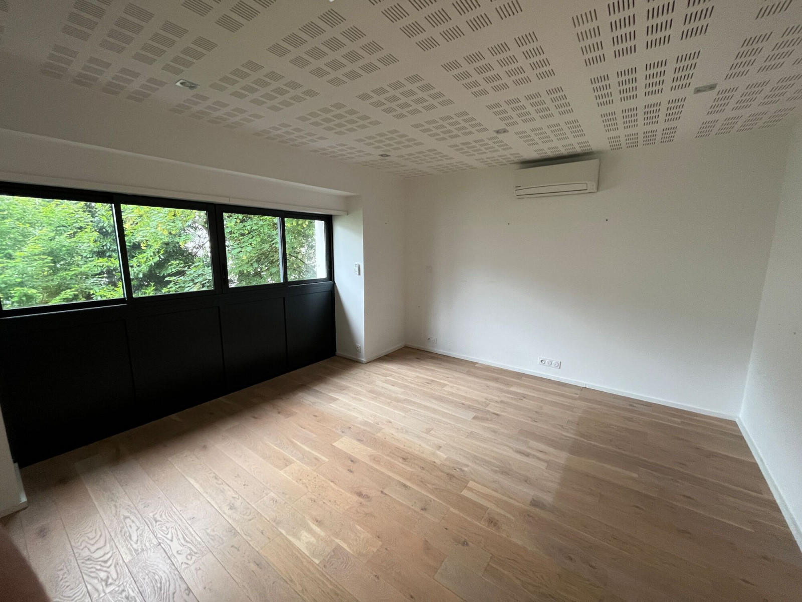 
                                                Vente
                                                 Vente Bureaux Nantes 44000