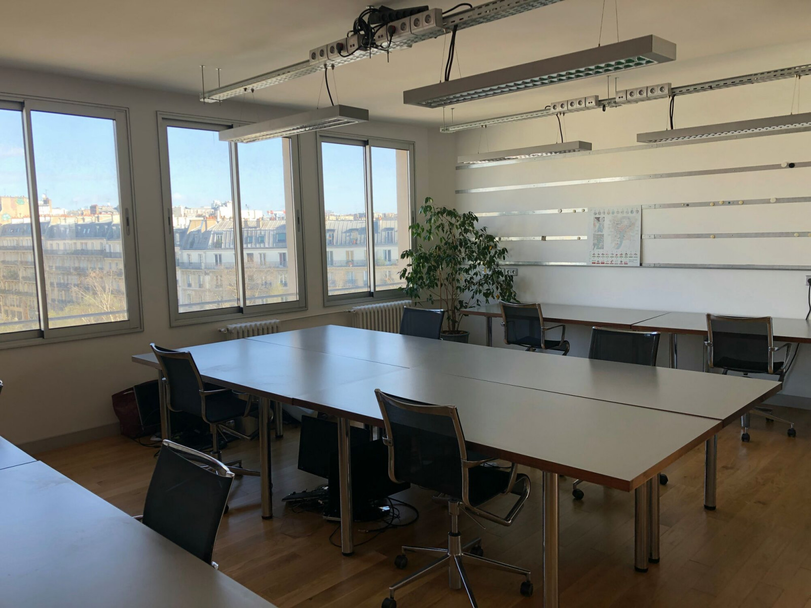 
                                                Vente
                                                 Vente Bureaux Paris 75010