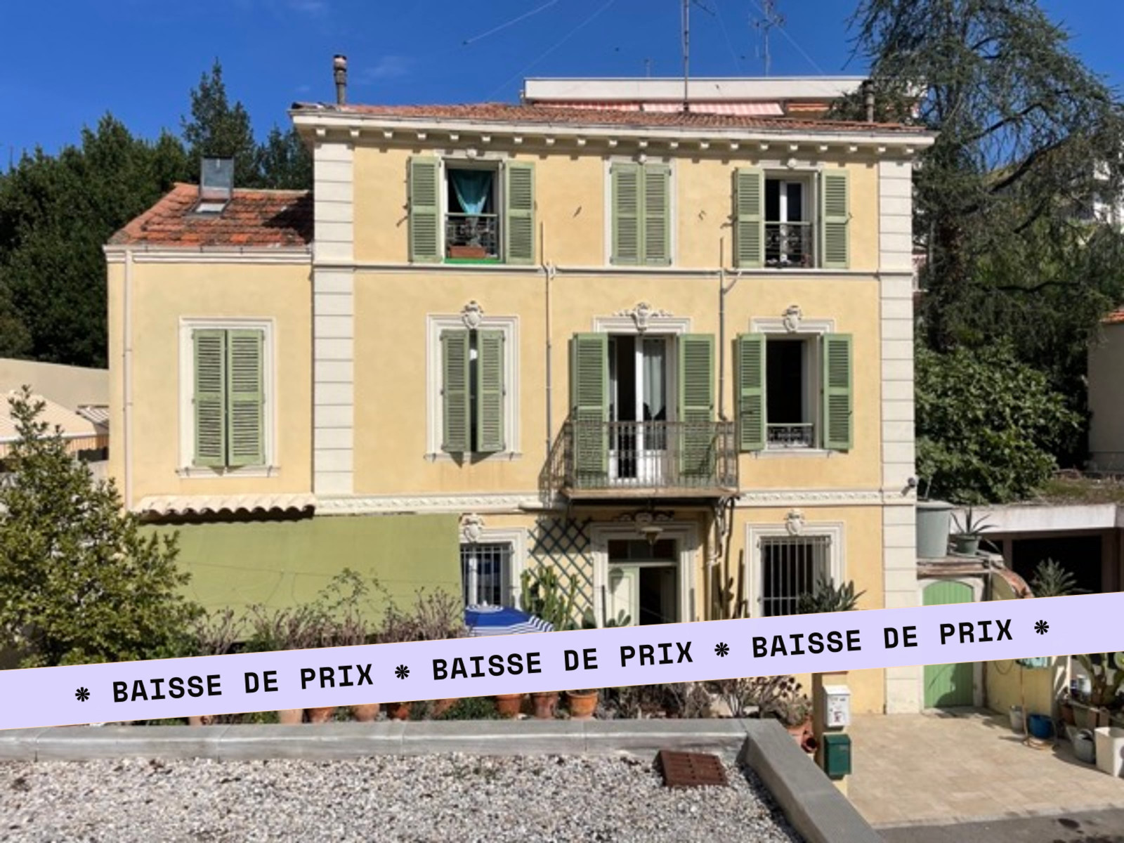 
                                                Vente
                                                 Villa 145m2 - 11 pièces - Cannes (06400)