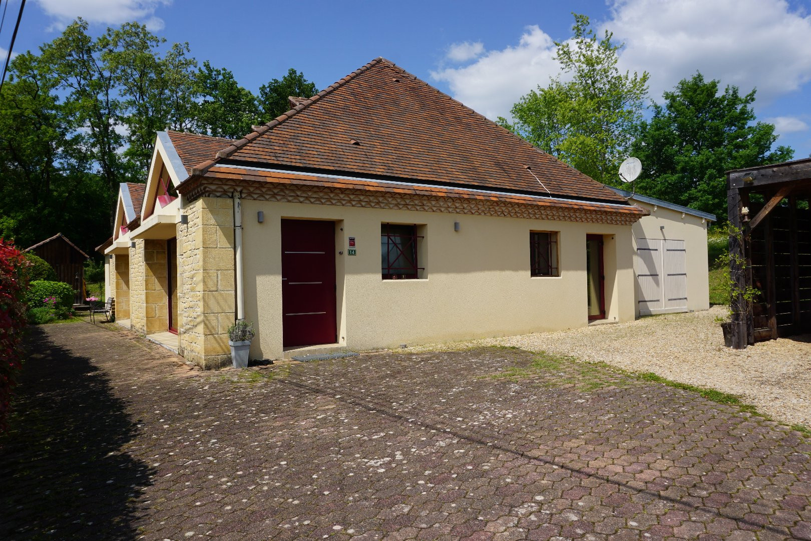 
                                                Vente
                                                 Villa contemporaine de plain-pied. 