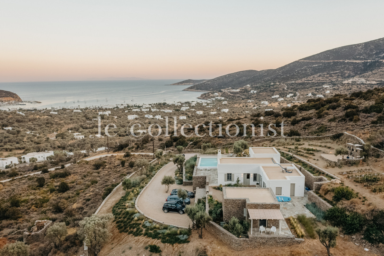 
                                                Location de vacances
                                                 Villa L'Olivier sur mer