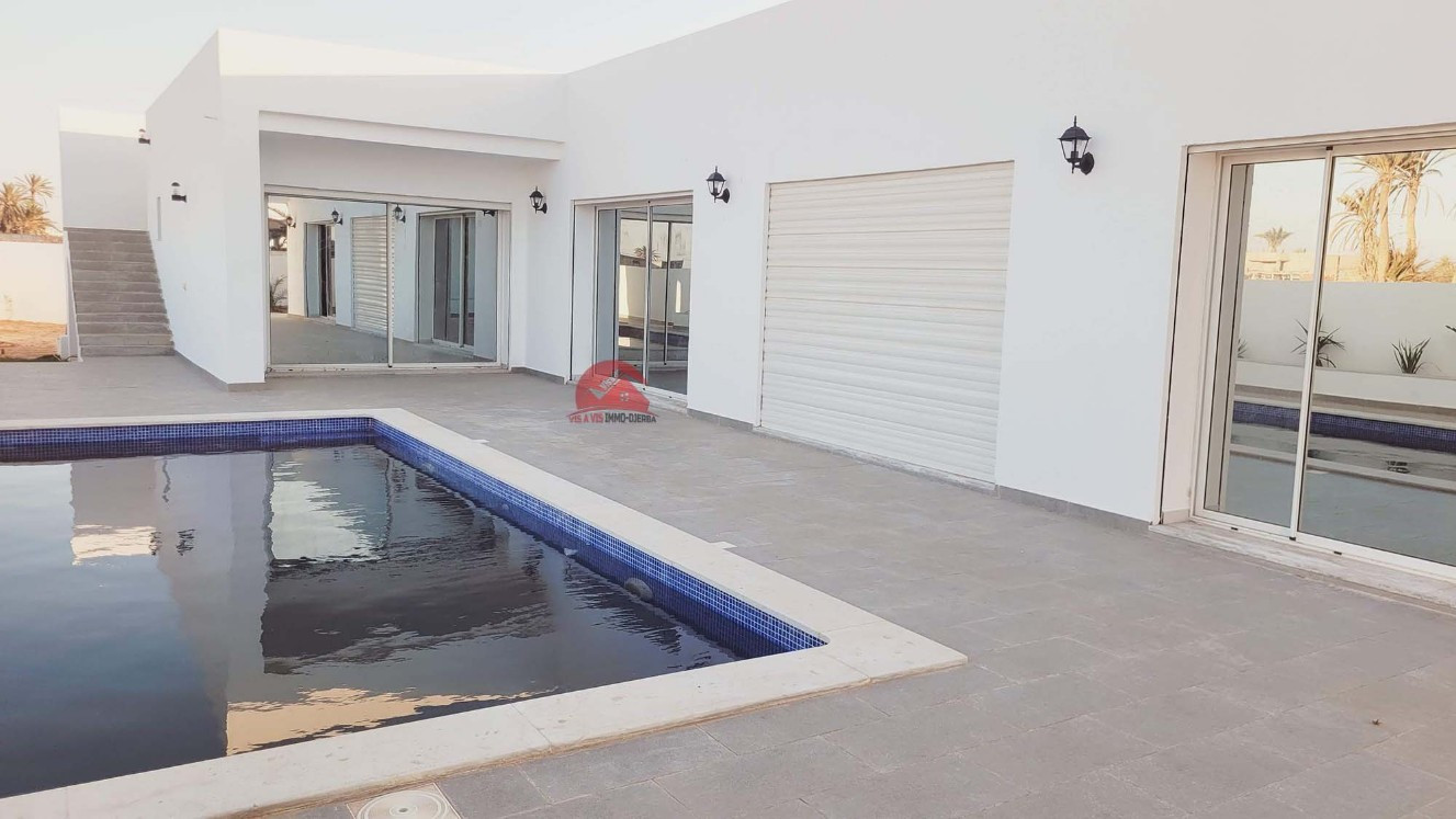 
                                                Vente
                                                 VILLA NEUVE À HOUMT SOUK DJERBA ZA - RÉF V680