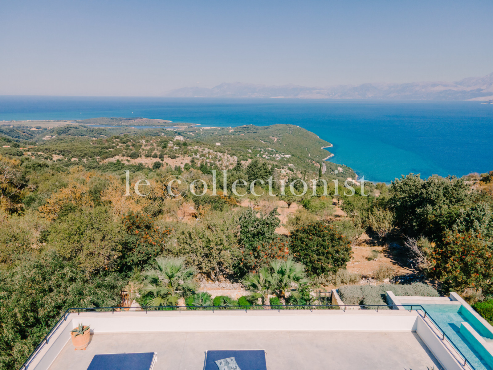 
                                                Location de vacances
                                                 Villa Persephone